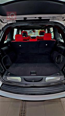 جیپ گراند شیرۆکی